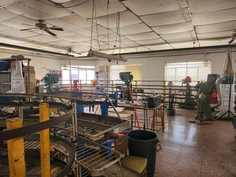 Industrial in Petrer, Alicante for sale - Interior Photo - Image 3 of 5