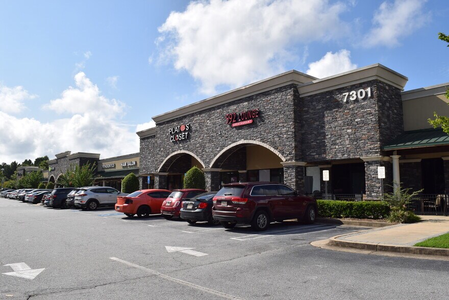 7301 Stonecrest Concourse, Lithonia, GA à louer - Photo du bâtiment - Image 3 de 14