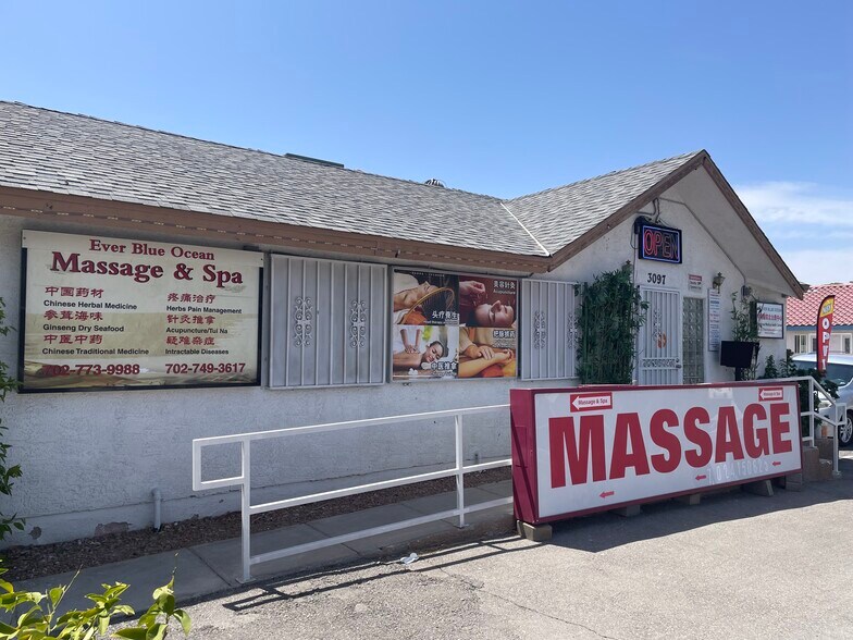 3097 S Decatur Blvd, Las Vegas, NV à vendre - Photo du bâtiment - Image 1 de 26