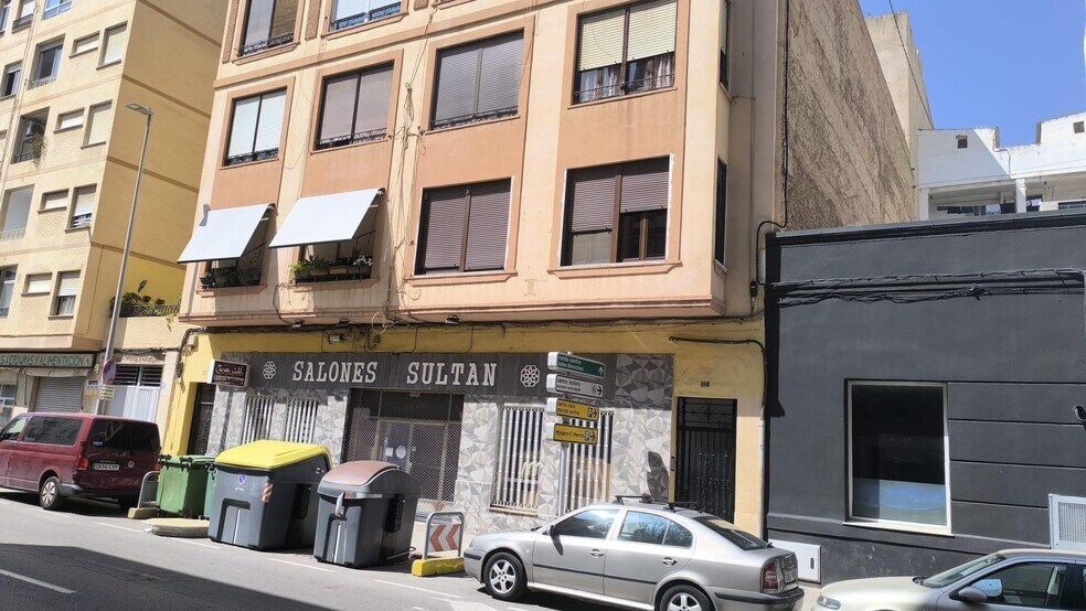 Carrer Orfebres Santalínea, 17, Castelló de la Plana, Castellón à vendre - Photo du bâtiment - Image 2 de 10