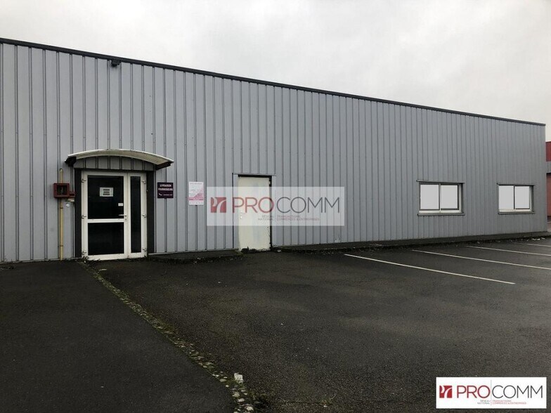 Office in Mainvilliers for lease - Building Photo - Image 2 of 7