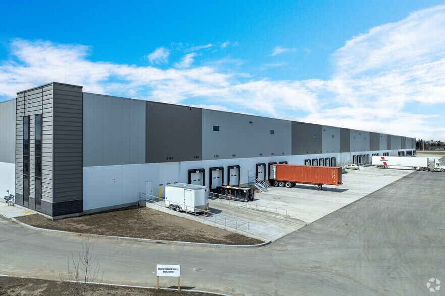 292230 Wagon Wheel Blvd, Calgary, AB à louer - Photo du bâtiment - Image 3 de 16