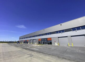 Plus de détails pour 6 Les Grands Champs, Le Thillay - Local d'activités à louer