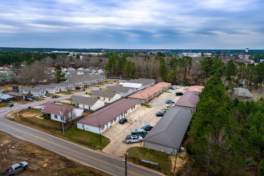 239 Hartfield Rd, Hattiesburg, MS à vendre - Photo du bâtiment - Image 3 de 23