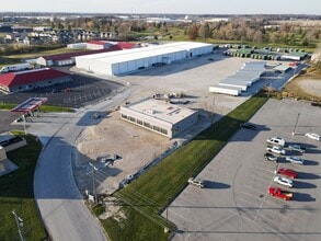 2099 E Tipton St, Seymour, IN à louer Aérien- Image 2 de 9