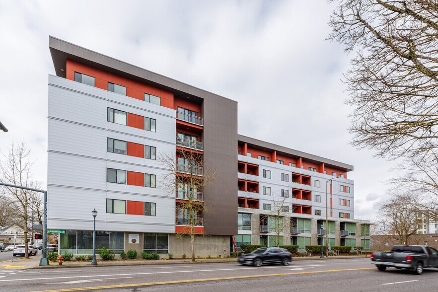 375 NE Shaver St, Portland, OR à vendre - Photo du bâtiment - Image 2 de 42