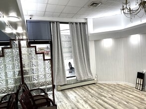 653-659 Old Country Rd, Westbury, NY for lease Interior Photo- Image 2 of 8