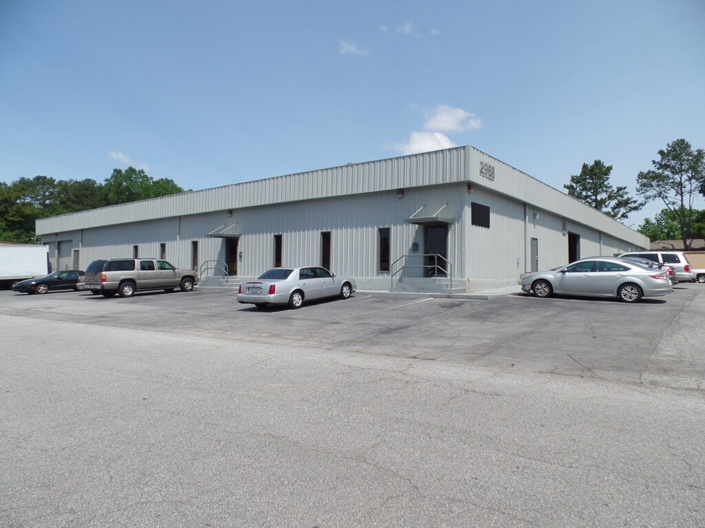 2968 Ask Kay Dr SE, Smyrna, GA à vendre Photo du bâtiment- Image 1 de 1