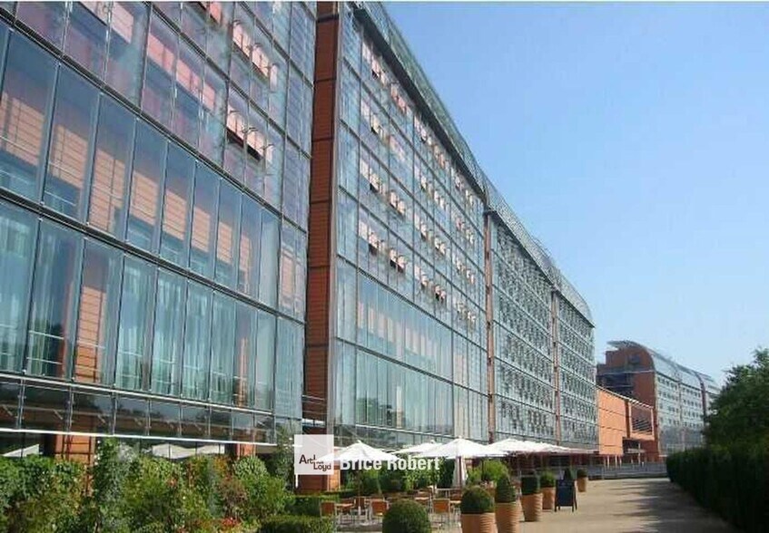 34 Quai Charles De Gaulle, Lyon à louer - Photo du bâtiment - Image 1 de 10