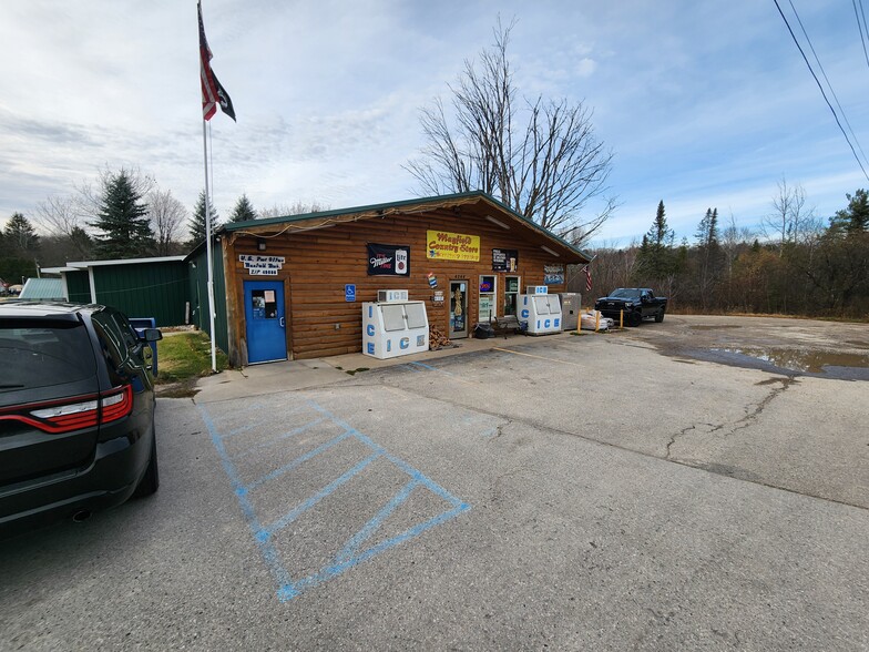 4044 Garfield Rd, Kingsley, MI à vendre - Photo du bâtiment - Image 1 de 17