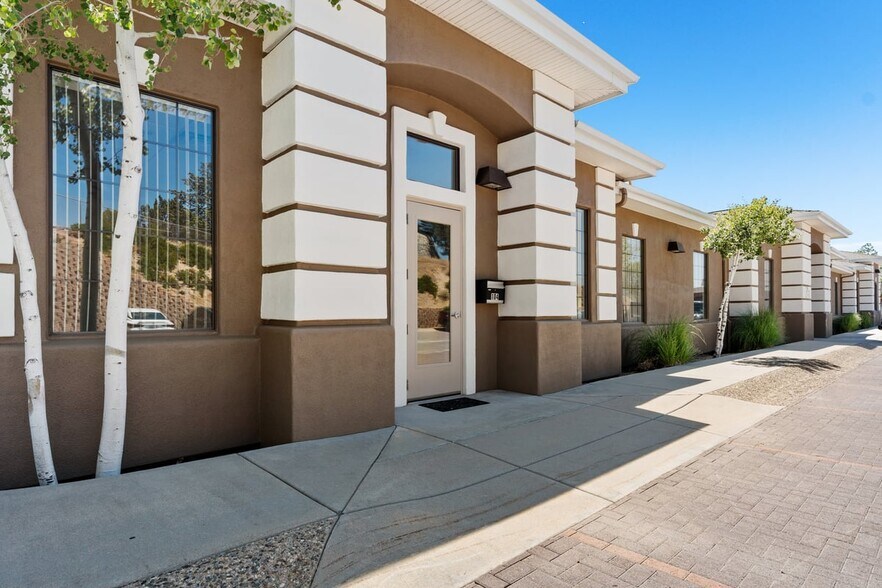 804 Ainsworth Dr, Prescott, AZ à louer - Photo du bâtiment - Image 2 de 31