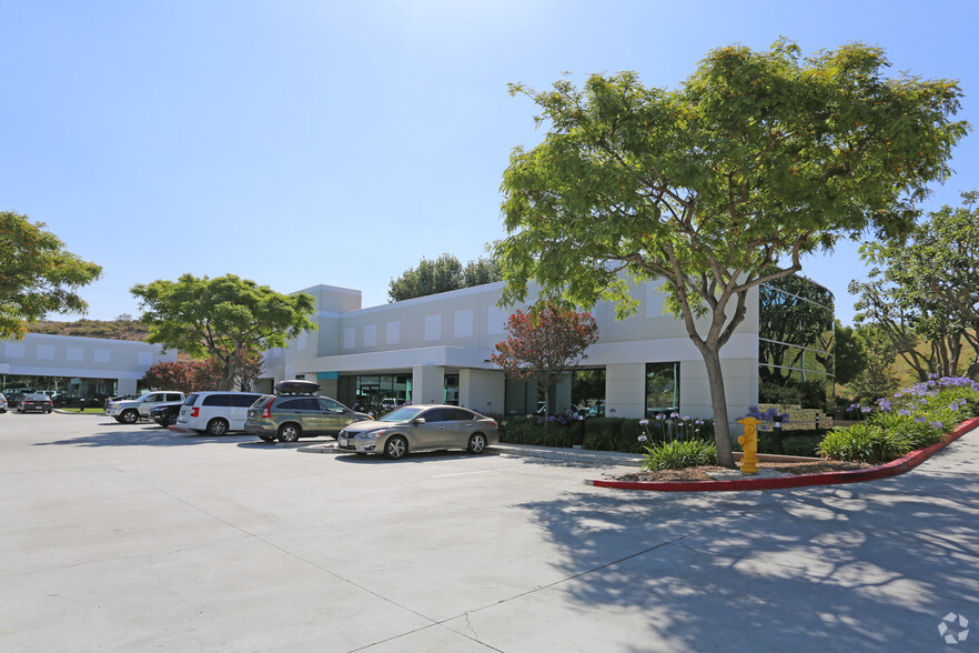 7090 Miratech Dr, San Diego, CA for lease - Building Photo - Image 1 of 20