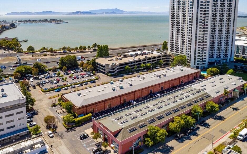 5903-5909 Christie Ave, Emeryville, CA à vendre - Photo du bâtiment - Image 2 de 20