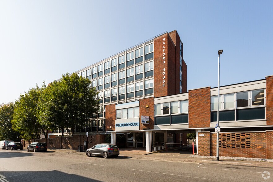 2 Coval Ln, Chelmsford à louer - Photo principale - Image 1 de 4