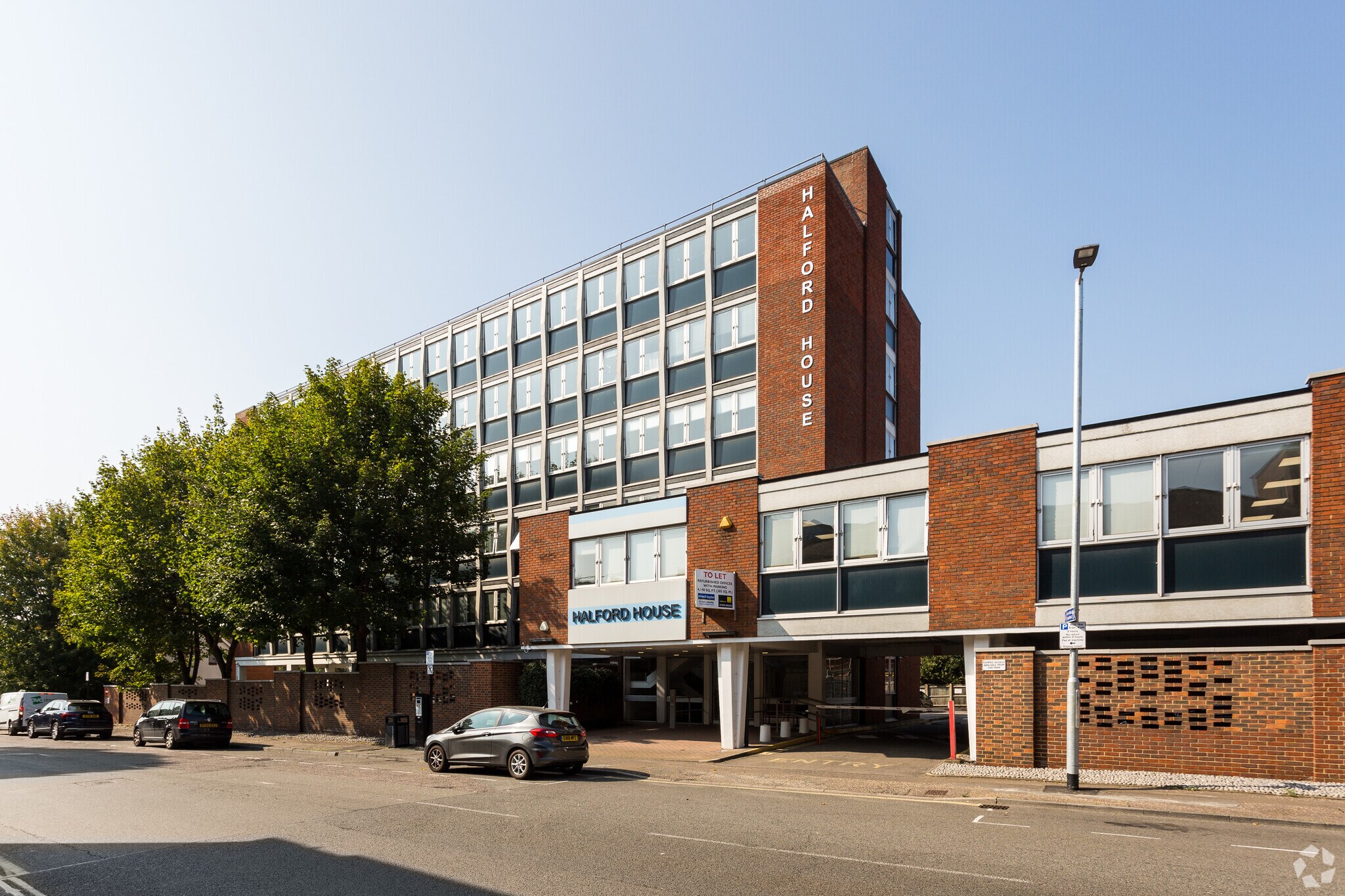 2 Coval Ln, Chelmsford à louer Photo principale- Image 1 de 5