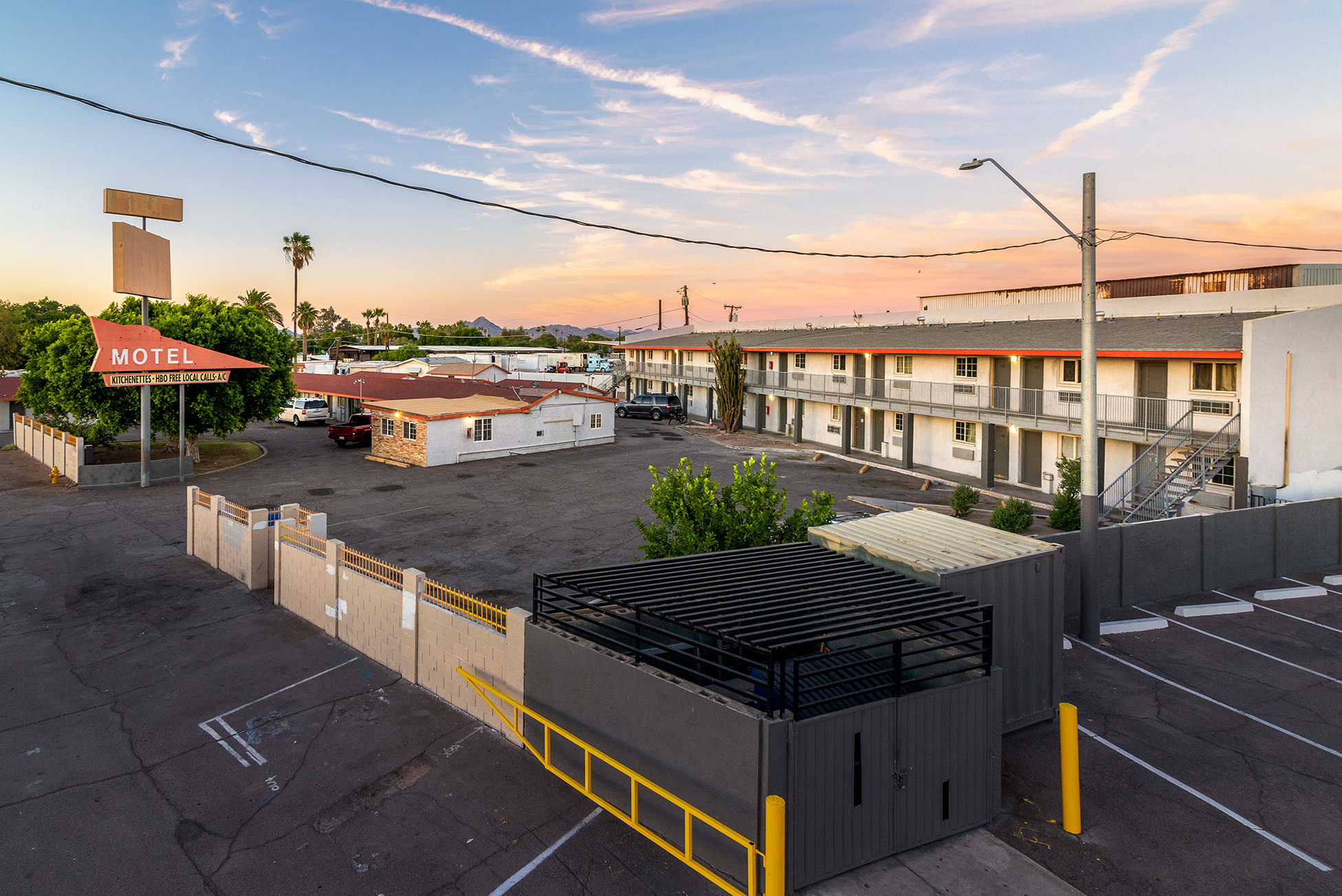 2450 Grand Ave, Phoenix, AZ à vendre Photo du bâtiment- Image 1 de 1