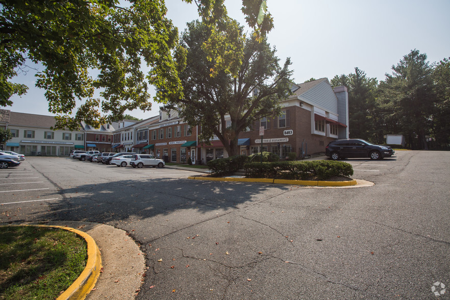 8403 Richmond Hwy, Alexandria, VA à vendre - Photo principale - Image 1 de 1