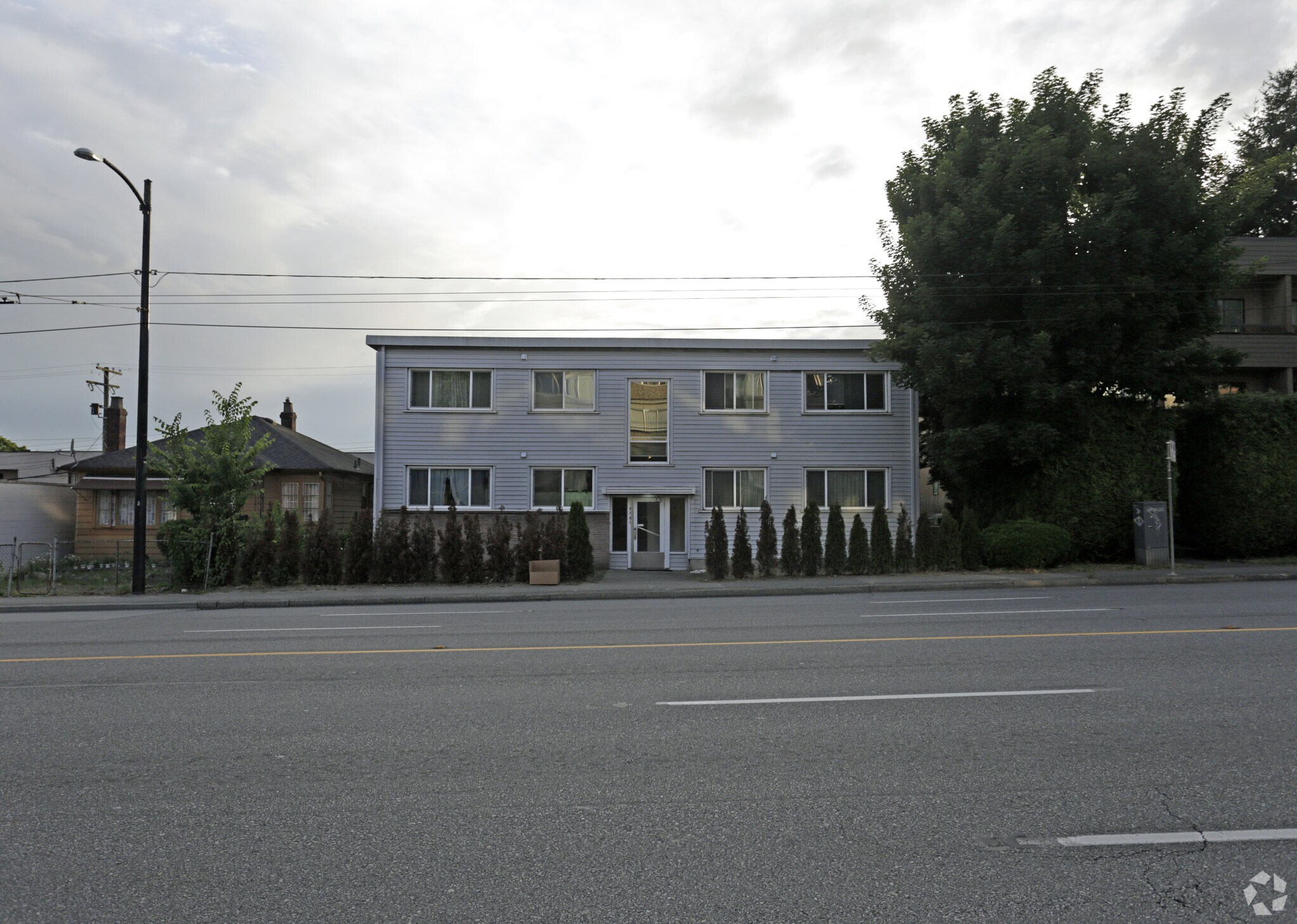 8781 Granville St, Vancouver, BC for sale Primary Photo- Image 1 of 1