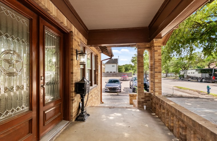1322 Yale St, Houston, TX for lease - Building Photo - Image 3 of 22
