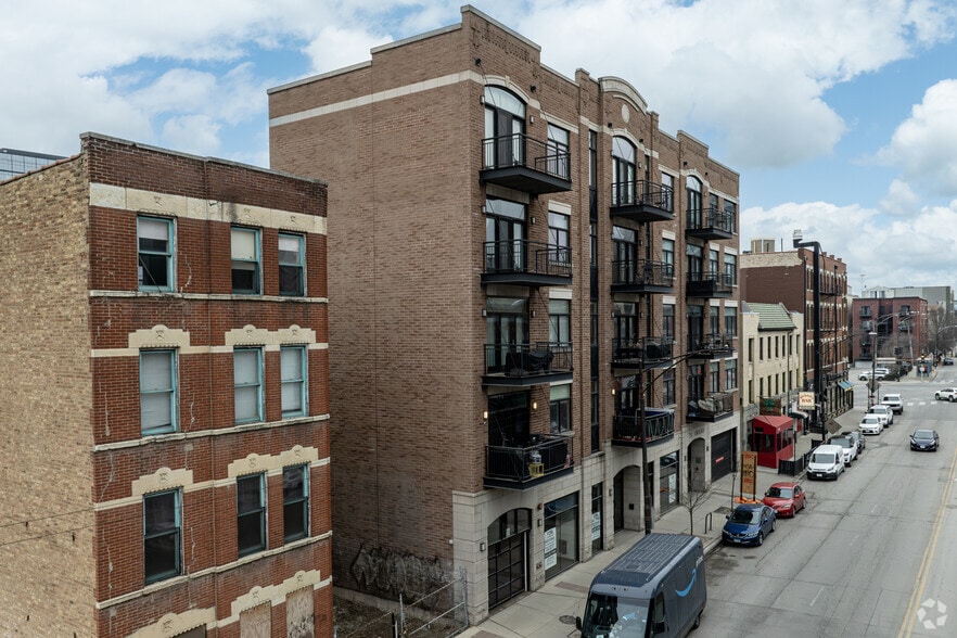 711 W Grand Ave, Chicago, IL à vendre - Photo du bâtiment - Image 3 de 7