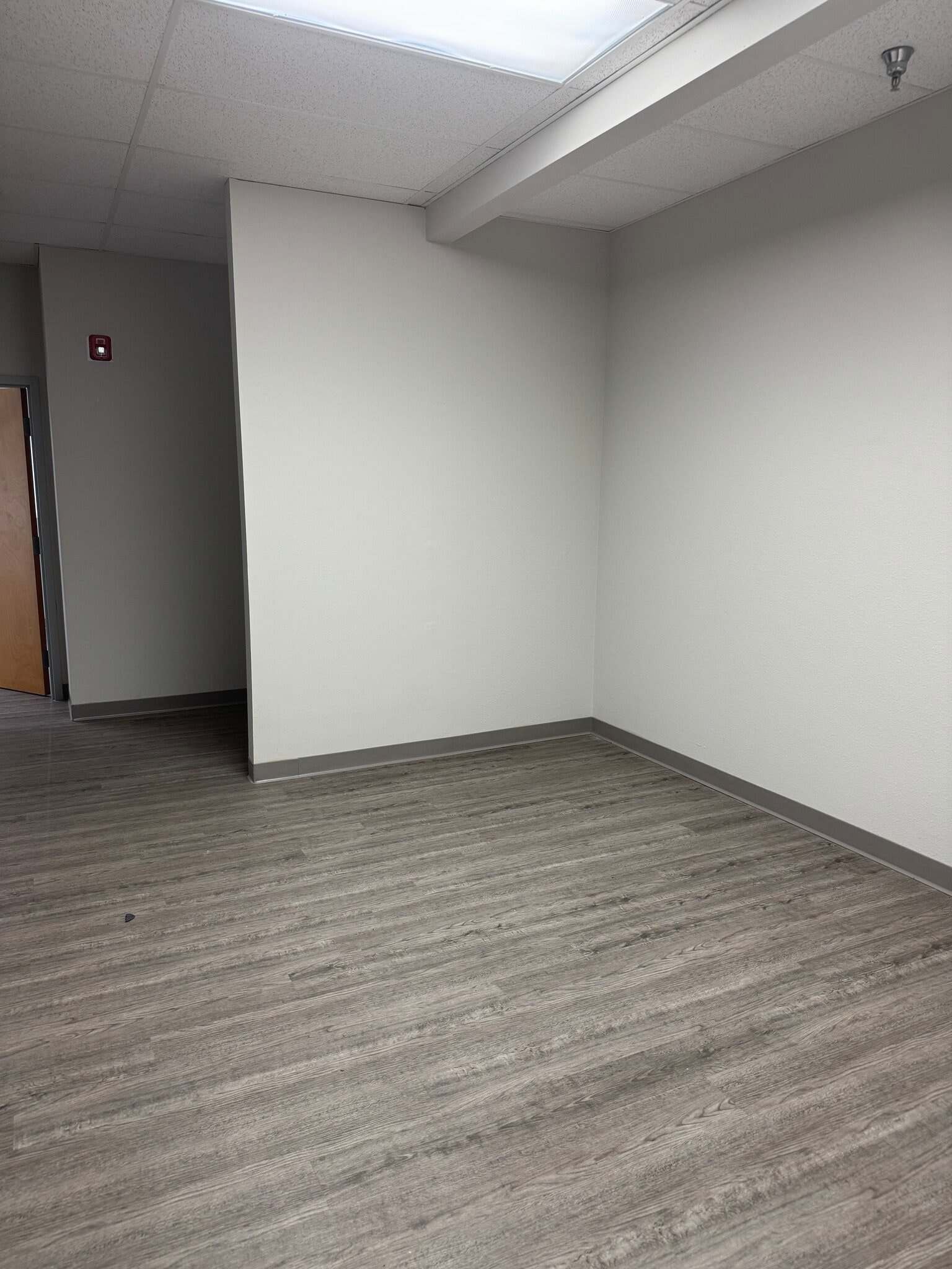 7601-7625 Little Rd, New Port Richey, FL for lease Interior Photo- Image 1 of 3