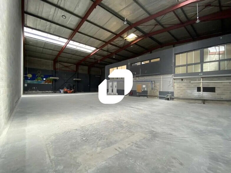 8 Rue D'Ingril, Sète for lease - Interior Photo - Image 3 of 8