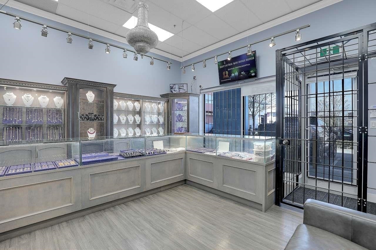 8028 128th St, Surrey, BC for sale Primary Photo- Image 1 of 9