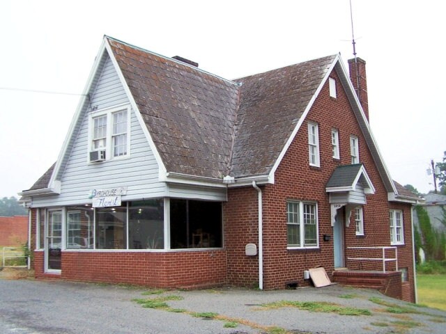 1214 Pee Dee Ave, Albemarle, NC à vendre - Photo du bâtiment - Image 3 de 5