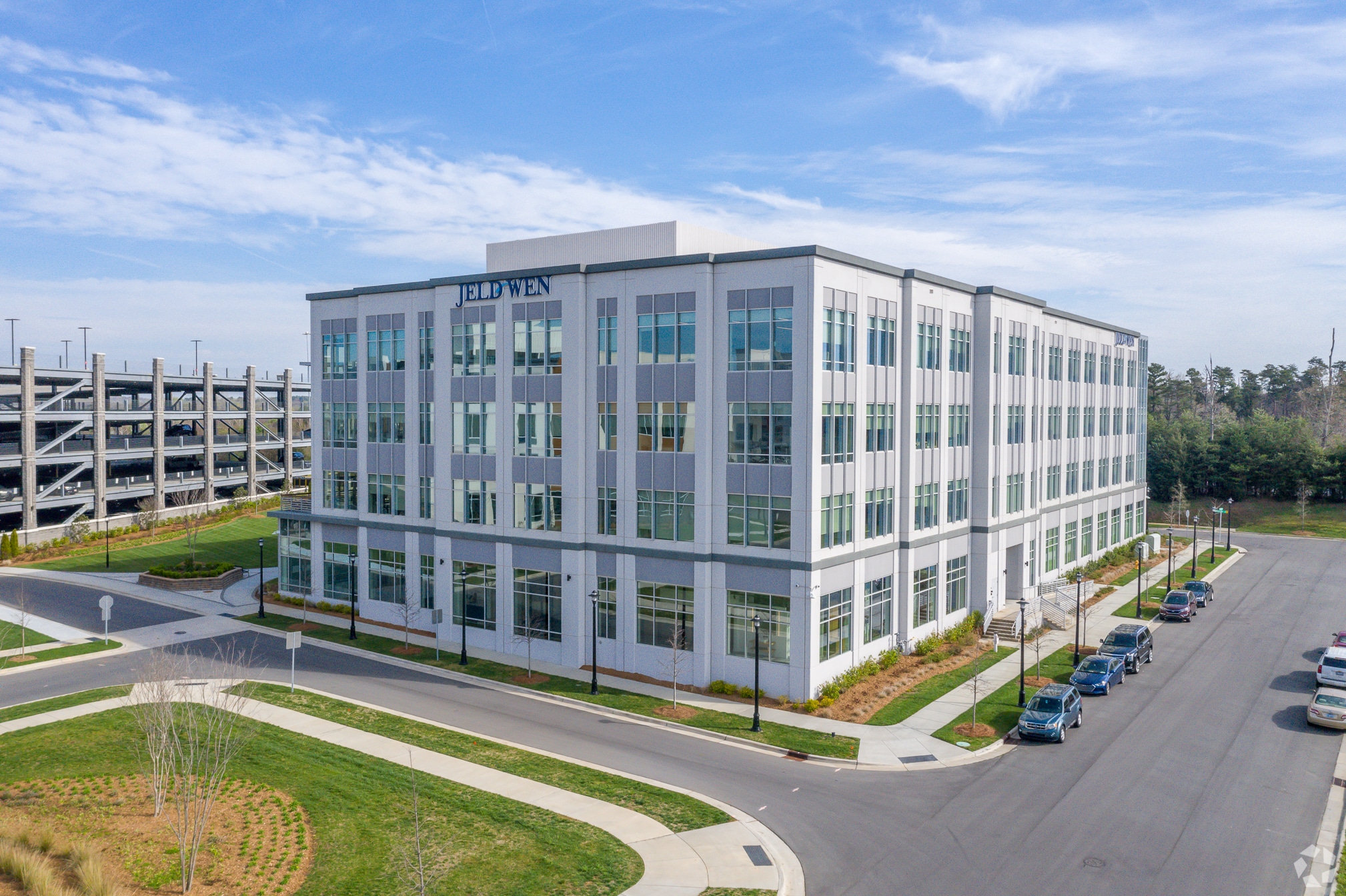 2645 Silver Crescent Dr, Charlotte, NC for lease Primary Photo- Image 1 of 15