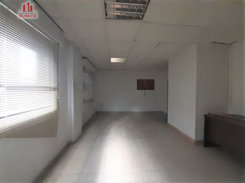 Office in Ourense, Orense for lease - Building Photo - Image 2 of 11