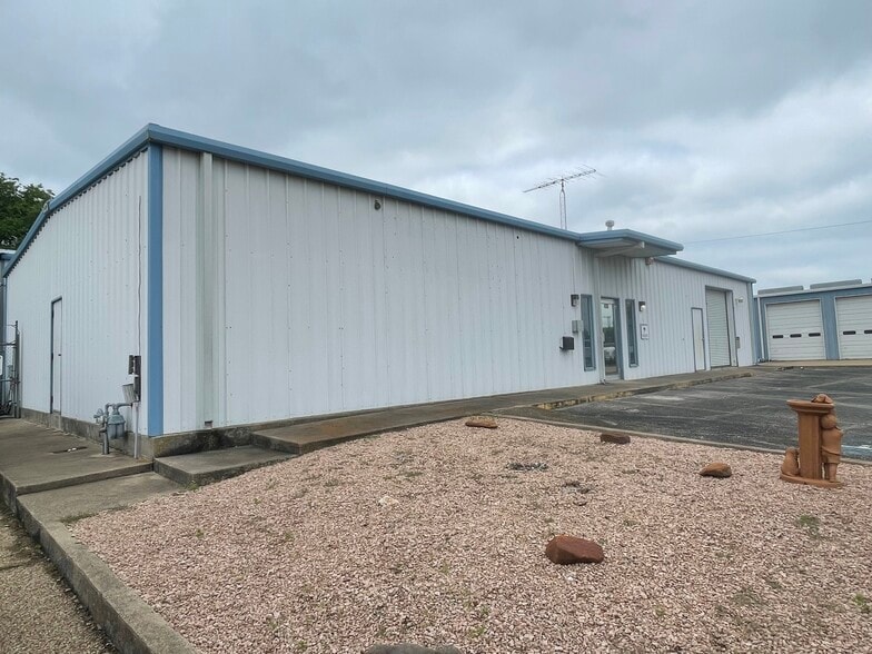 430 Towne Oaks Dr, Waco, TX for sale - Building Photo - Image 3 of 11