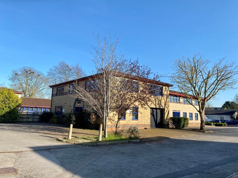 Landscape Clos, Bicester à louer - Photo du bâtiment - Image 2 de 3