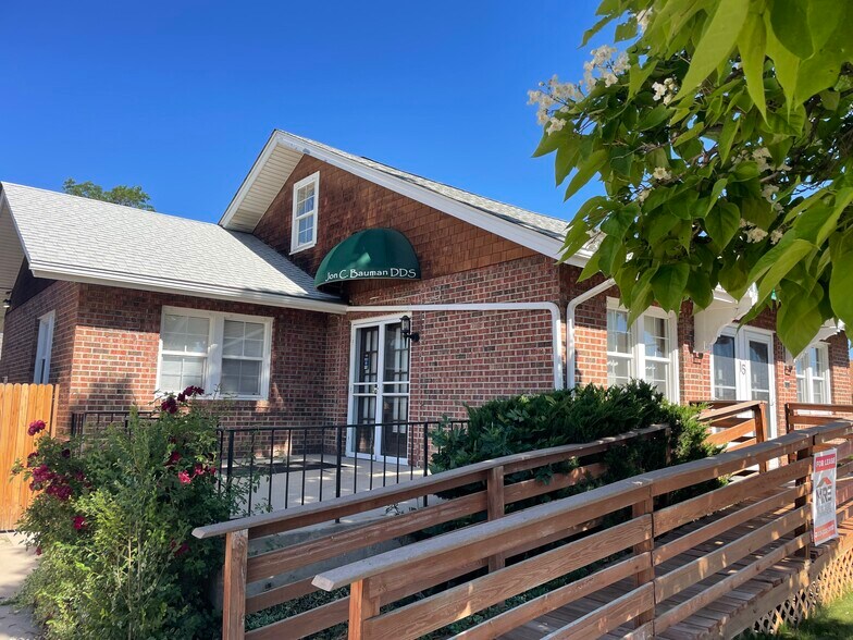 15 S 8th Ave, Brighton, CO à vendre - Photo du bâtiment - Image 2 de 18