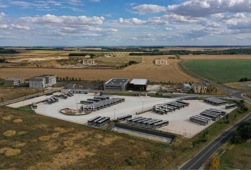 Land in Provins for lease - Aerial - Image 2 of 3