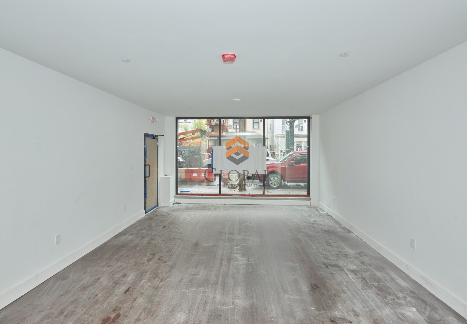 2757 Fulton St, Brooklyn, NY à louer Photo intérieure- Image 1 de 7