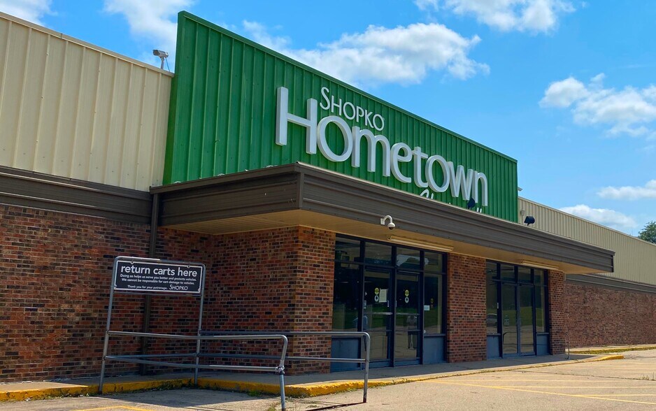 291 S Main St, Clintonville, WI à vendre - Photo principale - Image 1 de 22