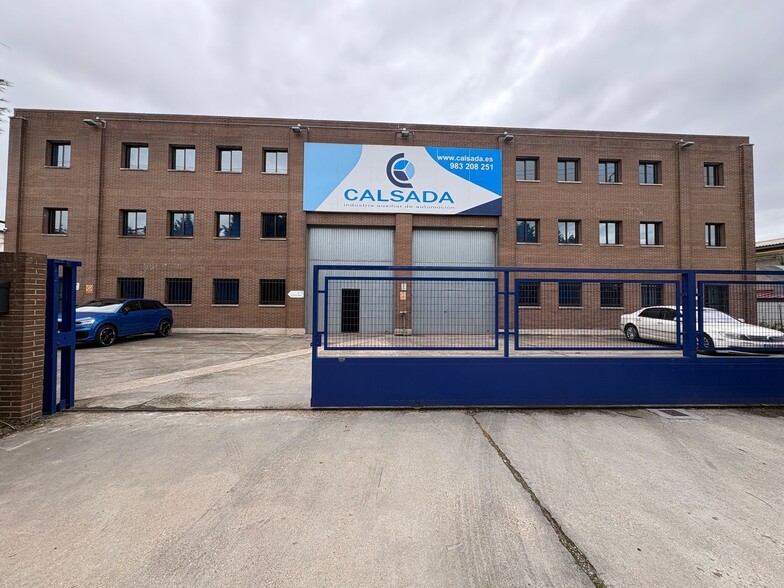 Calle Cobalto, 61, Valladolid, Valladolid for lease - Primary Photo - Image 1 of 10