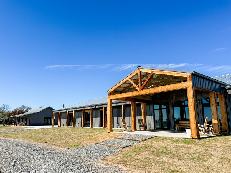 76 Sunset Ln, Oak Ridge, LA à louer - Photo du bâtiment - Image 1 de 11