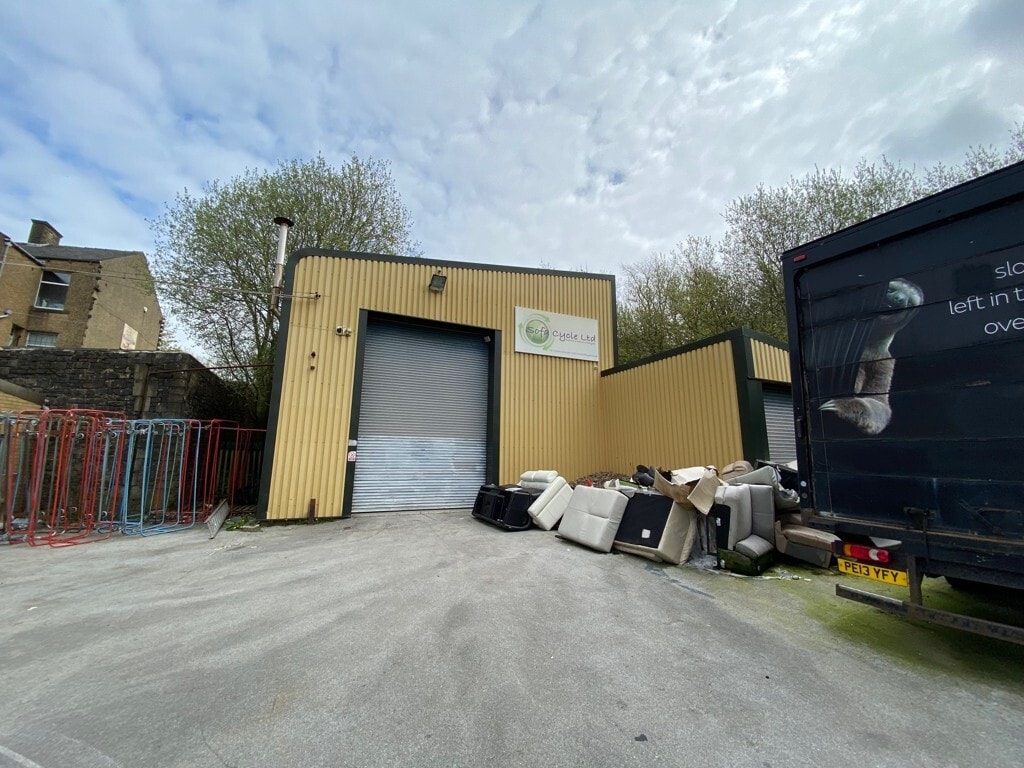 Booth St, Rossendale à louer Photo du bâtiment- Image 1 de 4