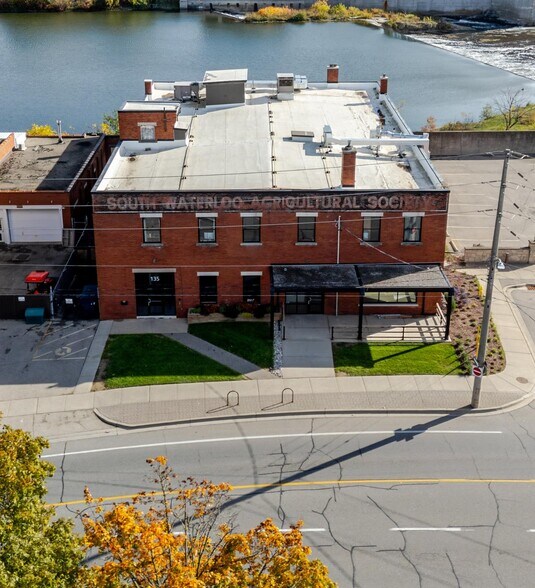 135 N George St, Cambridge, ON for lease - Building Photo - Image 2 of 3