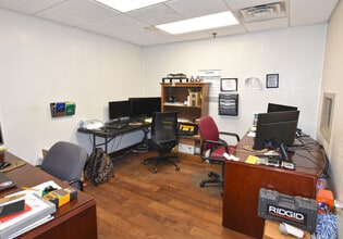 207 River Hills Dr, Nashville, TN for lease Interior Photo- Image 2 of 5