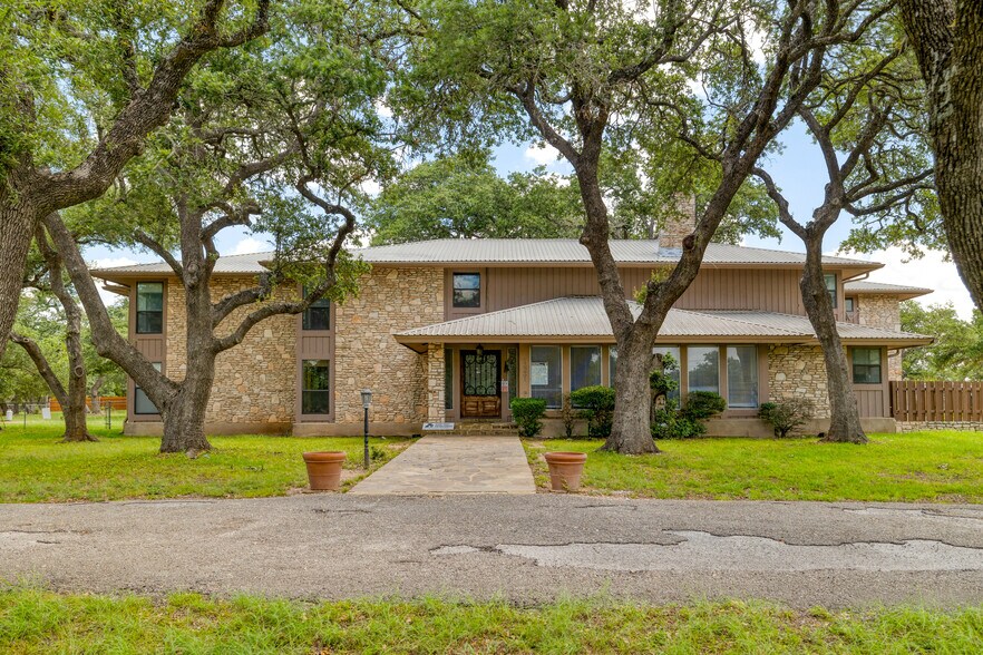 13231 Rooster Springs Rd, Austin, TX à vendre - Photo du bâtiment - Image 1 de 38