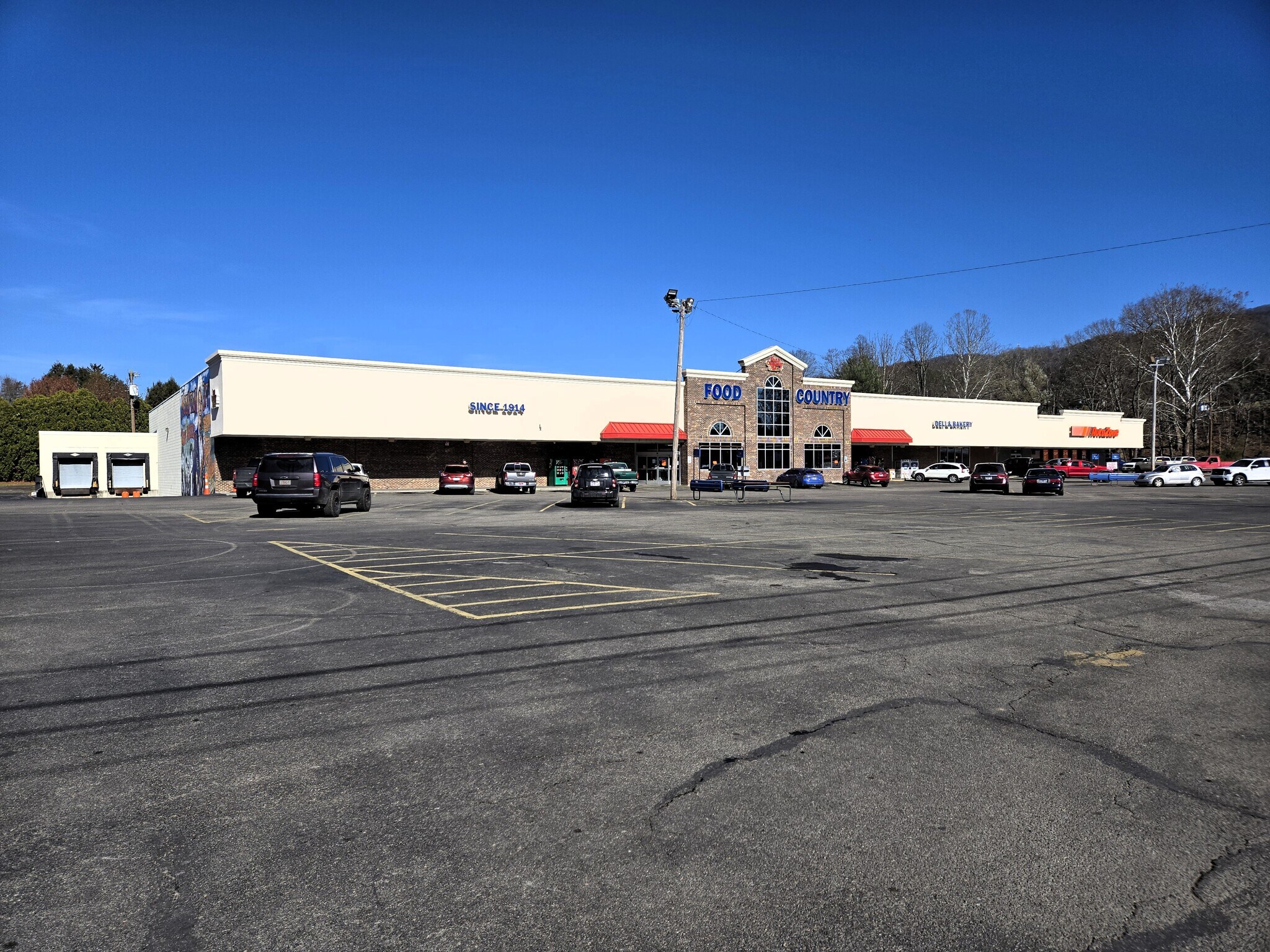 150 Main st, Mountain City, TN for sale Primary Photo- Image 1 of 5