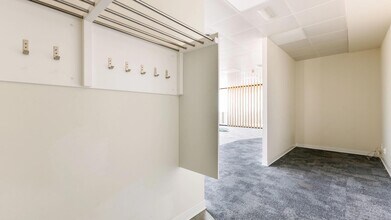 Carrer de Tarragona, 151-157, Barcelona, Barcelona for lease Interior Photo- Image 2 of 32