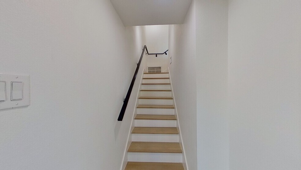 1612 Grigsby Ave, Dallas, TX à vendre - Numérisation 3D de Matterport - Image 2 de 23