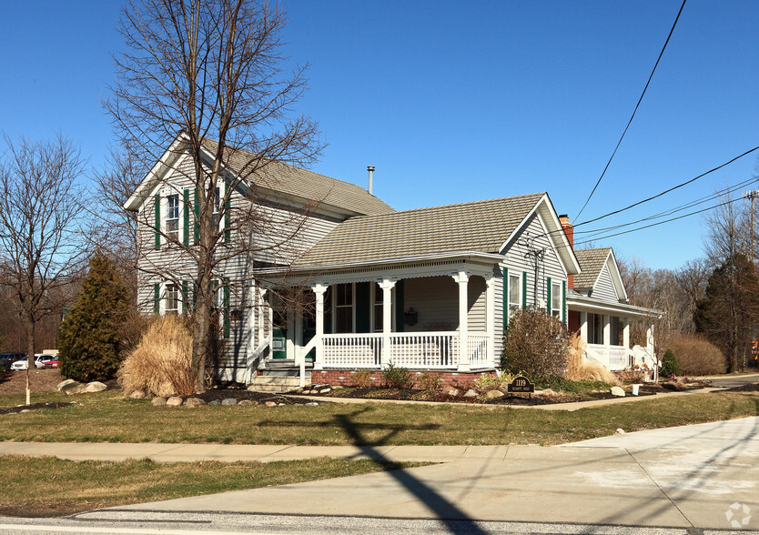 1119 Bassett Rd, Westlake, OH à vendre - Photo principale - Image 1 de 15