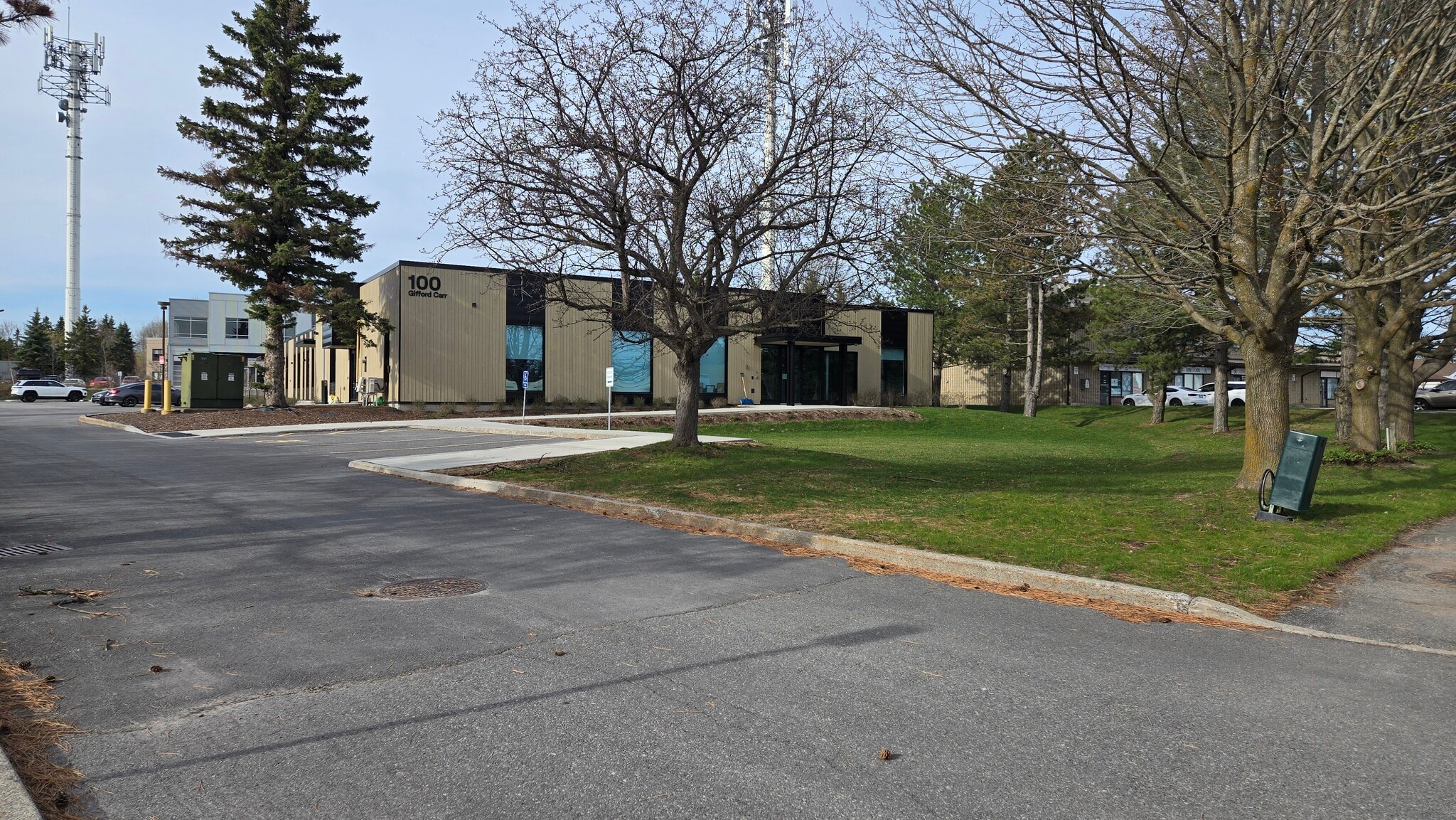 100 Terence Matthews Cres, Ottawa, ON for lease Building Photo- Image 1 of 5