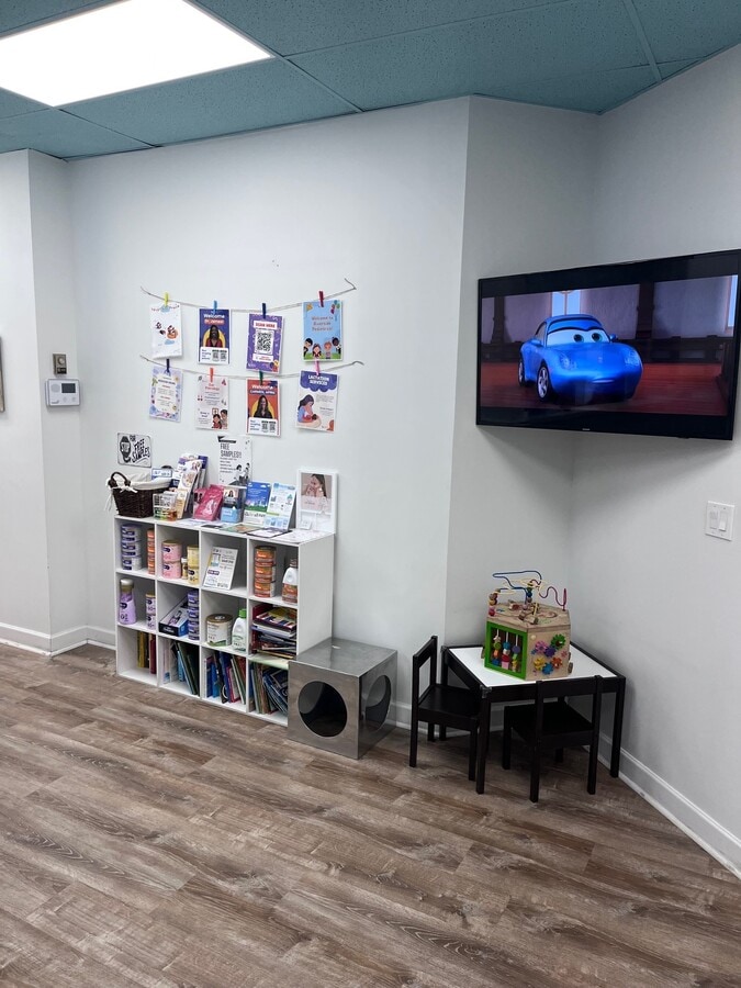 1171 E Putnam Ave, Riverside, CT 06878 - Unit Suite 2B -  - Interior Photo - Image 1 of 6