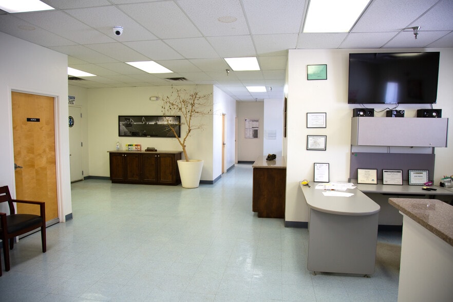9615 Broadway Blvd SW, Albuquerque, NM for sale - Building Photo - Image 2 of 14