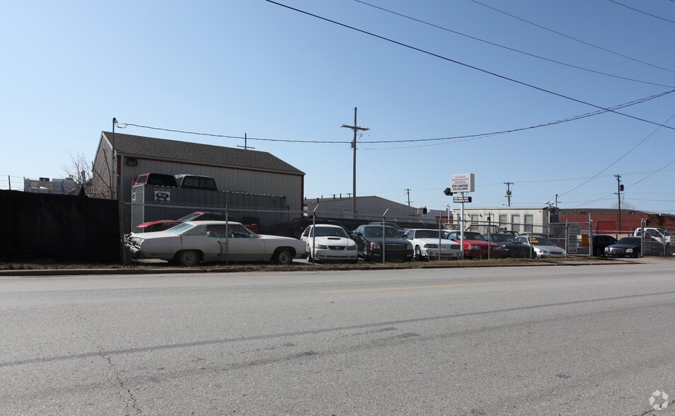 815 E 16th Ave, North Kansas City, MO for sale - Building Photo - Image 2 of 2